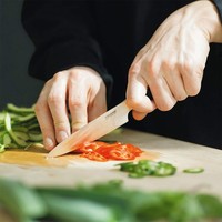 Фото Нож для овощей Fiskars Royal 12 см 1016467